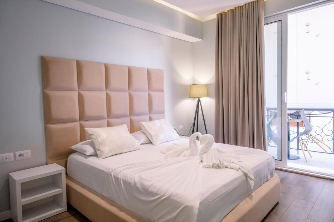 Hotel Olsi Sarandë Exteriör bild
