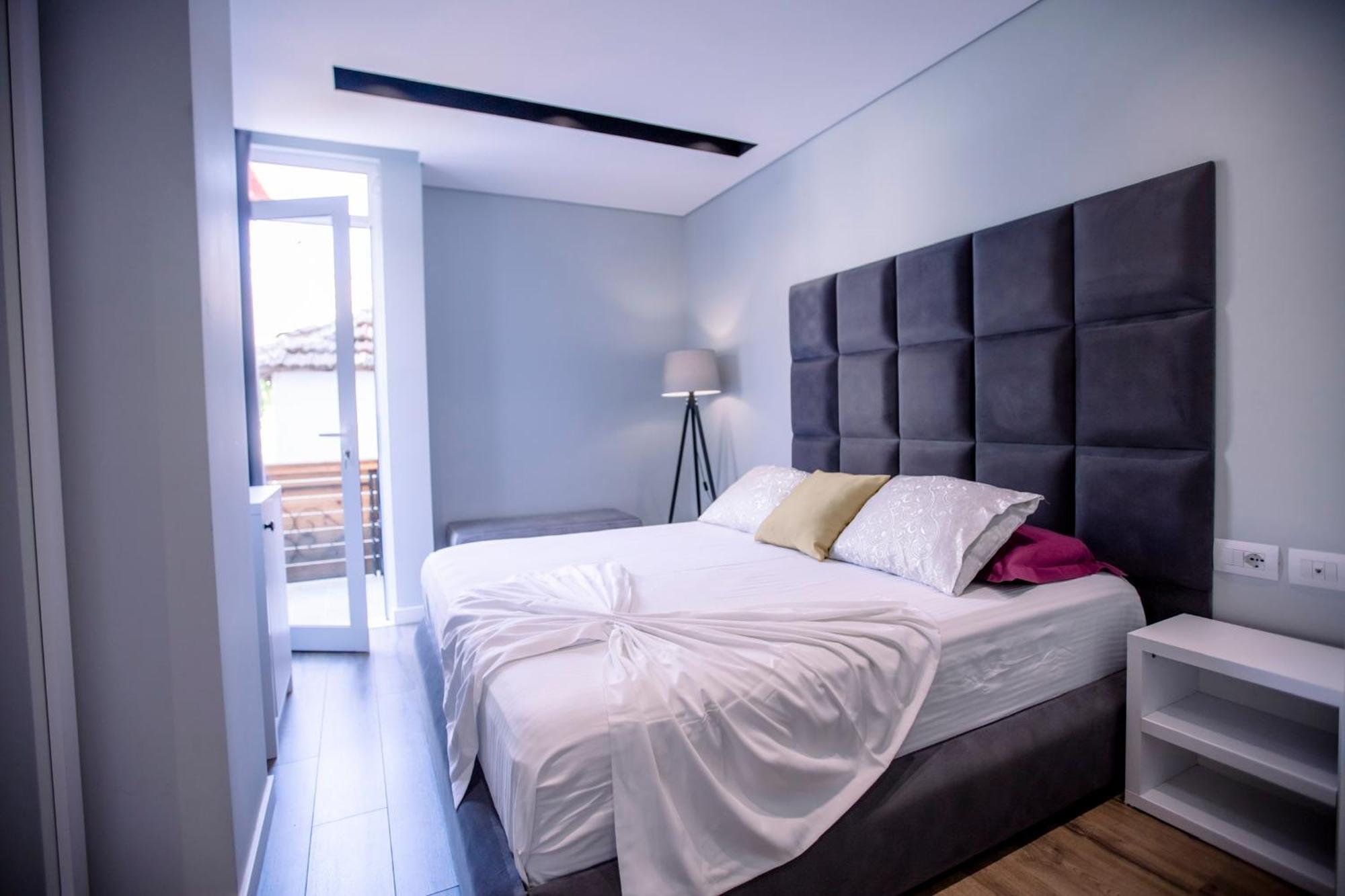 Hotel Olsi Sarandë Exteriör bild