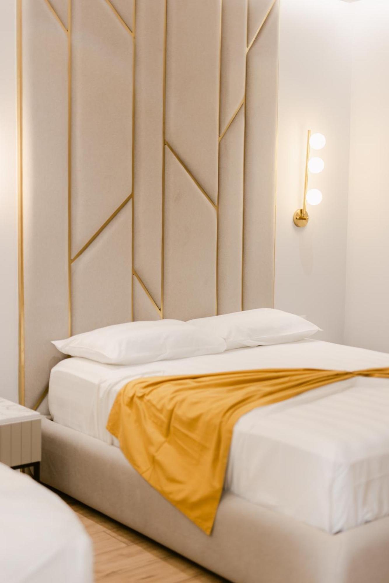 Hotel Olsi Sarandë Exteriör bild